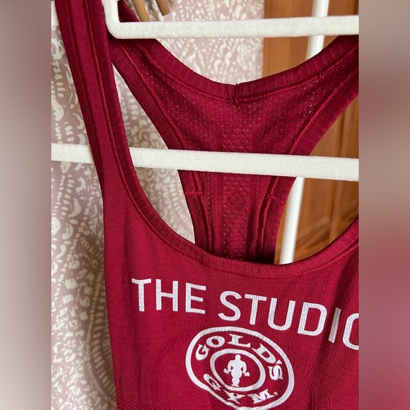 Rare Lululemon Custom Gold’s Gym Studio Coach Red Racerback Tank Top Activewear - Picture 3 of 7